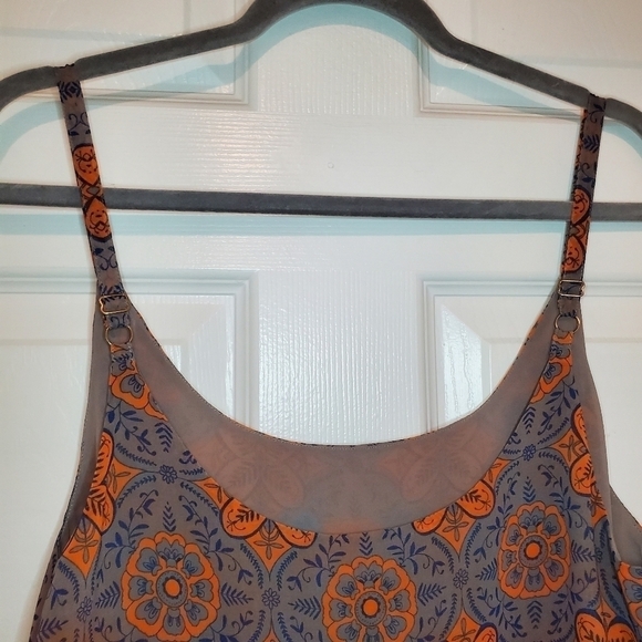 Cabi Arabesque Printed Boho Tank Top, Style 3082, Lined Size Medium - Picture 6 of 8